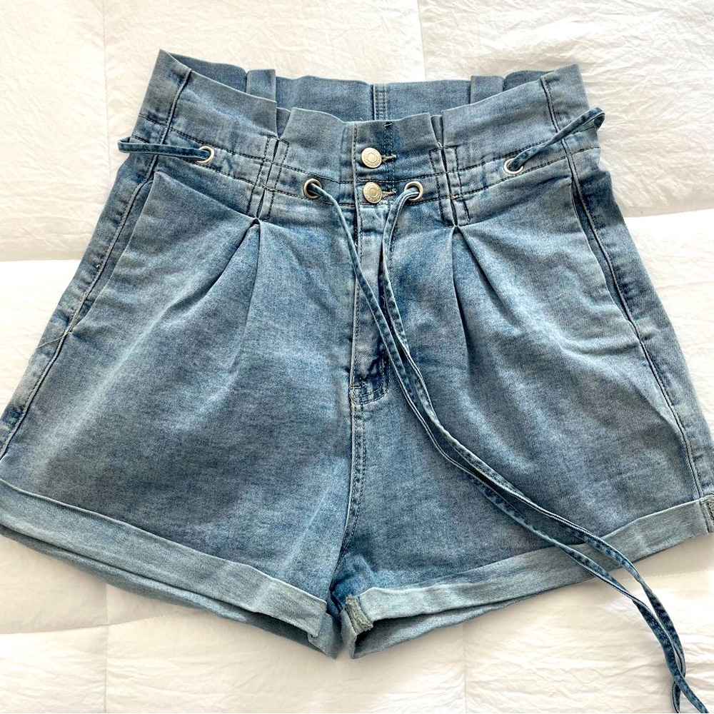 Aaron & Amber Paper-bag Denim Shorts Size Small